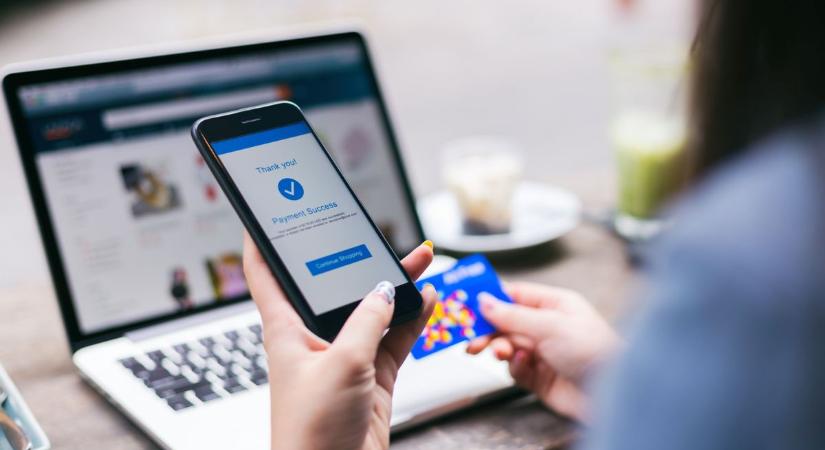 Online kiskereskedelem: már akkorára nőtt, hogy azt a magyar gazdaság is megérzi, de nem a legjobban – közösen lép fel az NGM és a VOSZ