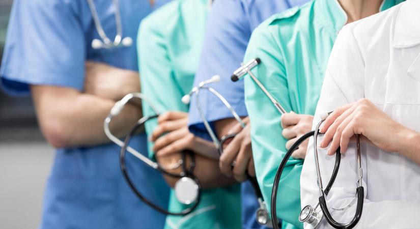 Szenzációs magyar orvosok, először sikerült született siketnek hallást adni