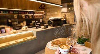 Feltűnnek és eltűnnek – 3 pop-up üzlet, ami színesebbé teszi a várost az ünnepek idejére