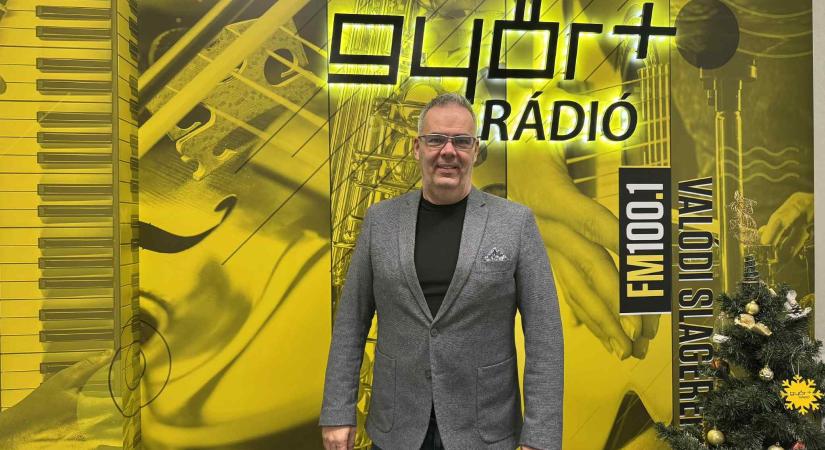 Csendes éjtől az újévi fanfárokig