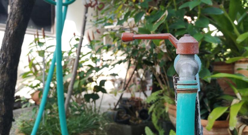 Sokaknál gond lehet: bajba sodorhat a házi fúrt kút