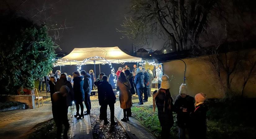 Az öröm fényében – adventi agapé Marcelházán