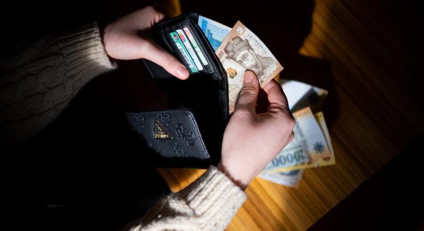 Brutális bérkülönbségek: a fővárosban majdnem duplája volt a nettó kereset átlaga, mint a községekben