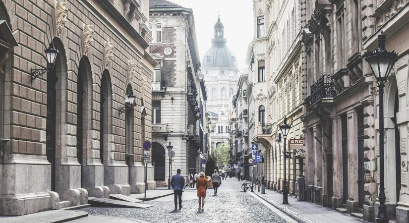 A budai villától a vidéki kisházig – ingatlanpiaci körkép 2025-ből