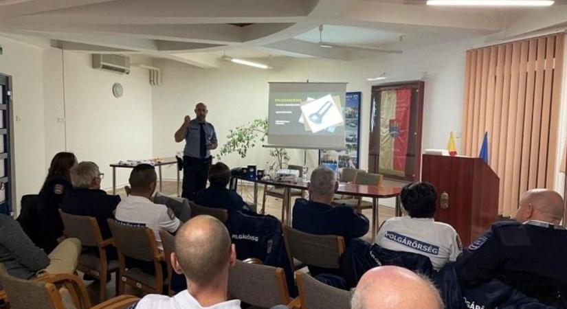 Rendőrség és polgárőrség együtt a biztonságért – Dombóváron zárult az idei képzés