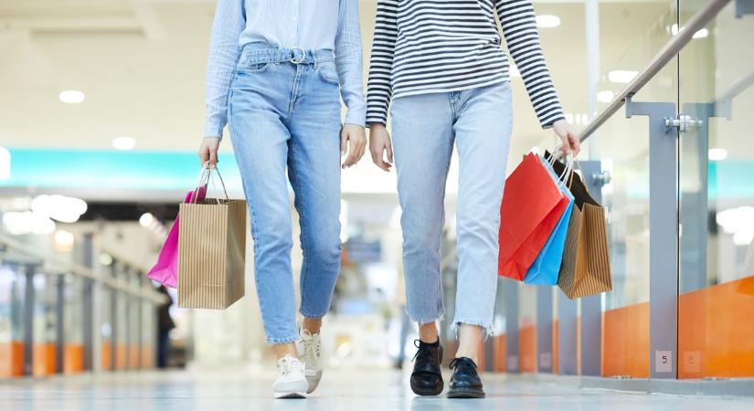 Termékvisszahívás – mintás üvegbögre a Sinsay üzleteiben nehézfém-kioldódás miatt