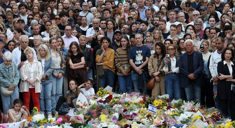 Fegyveres tréning után csaptak le a merénylők, puszta kézzel szálltak velük szembe a hősök