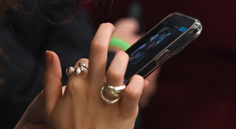 Jelentősen drágulnak az okostelefonok 2026-ban a memóriachip-hiány miatt