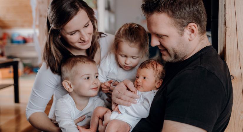 Több mint 160 ezer háromgyerekes édesanya már idén szja-mentesen kaphatja fizetését