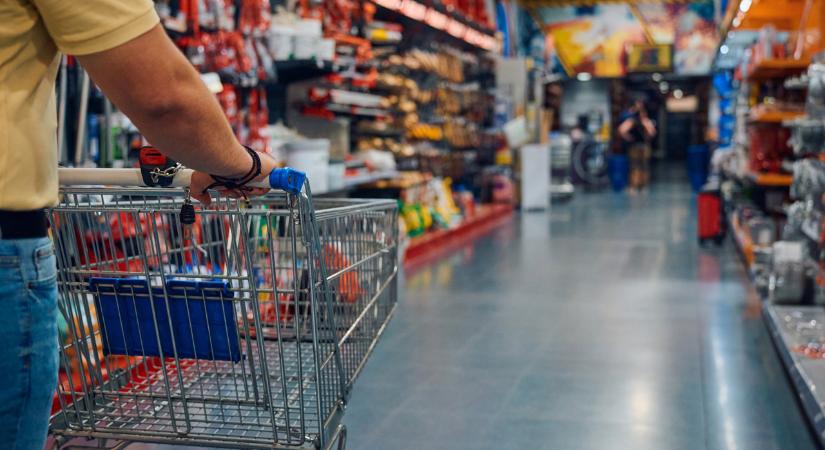 Karácsony előtt küldte el több mint száz dolgozóját dolgozóját a közkedvelt barkácsáruházlánc