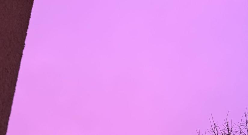 Megdöbbentő: lila köd borította a tájat, sokan látták a somogyiak közül, ez lehet az oka