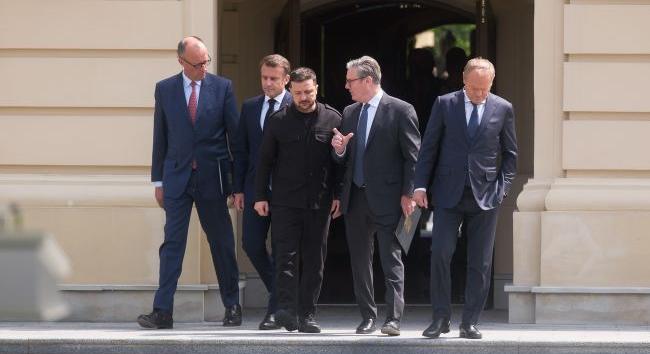 Az európai vezetők szerint az ukrán nép fogja meghozni a területi döntéseket