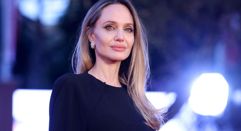 Megrázó: Angelina Jolie megmutatta masztektómiája hegeit, és jó okkal tette