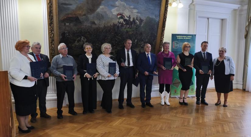 Ünnepi elismerés a civil közösségek szolgálatában