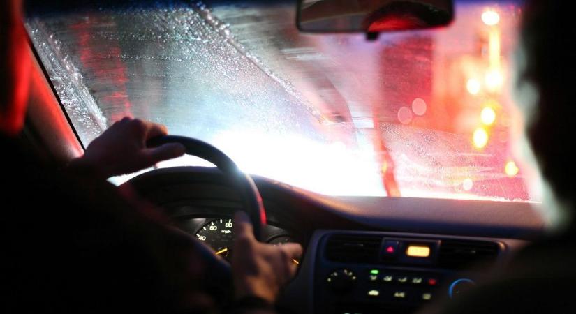 A legtöbb autós ezt rontja el télen – ezért nem lát ki a szélvédőn