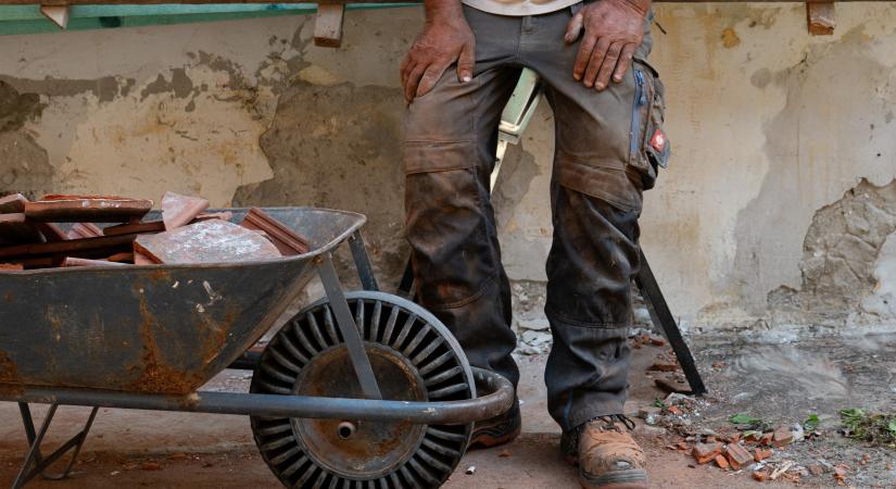 Öt éve ígéri a kormány, hogy jövőre végre már jobb lesz, öt éve nem találják el a számokat