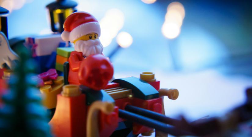 A CD és a DVD is reneszánszát éli a Vaterán, de a second-hand LEGO az idei karácsony igazi sztárja