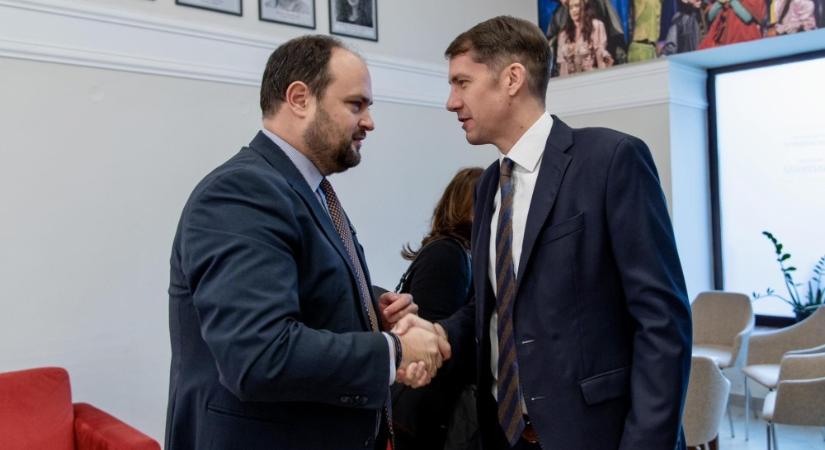 Nacsa Lőrinc Zentán: Értékek mentén sikeres, győztes nemzetpolitikát építünk