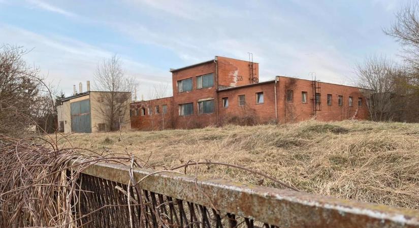 Elhagyatott péküzem, mint ipari időkapszula (képgalériával)