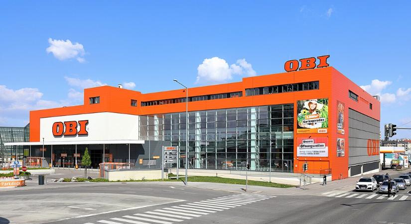 Erre vártak sokan: Az OBI hirtelen leakciózta ezt a fenyőt – hihetetlen áron megveheted karácsony előtt