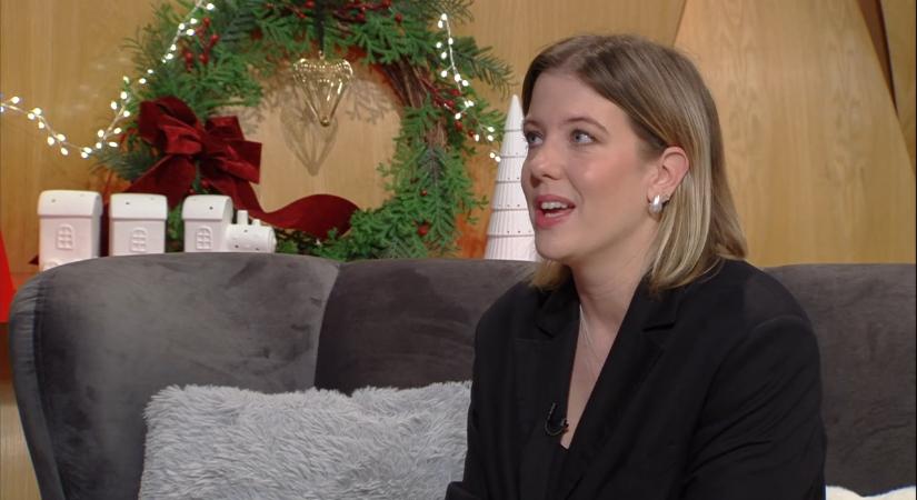 Ott Anna szülőségről szóló Bookazine-je: őszinte beszélgetések az anyaságról