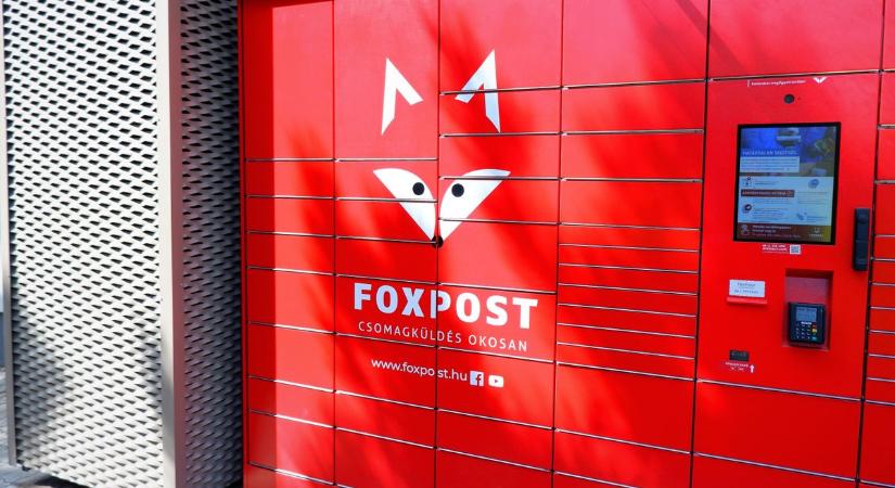 Váratlant húzott az ügyvezető: ez történik a csomaggal, amit karácsonyra rendeltél