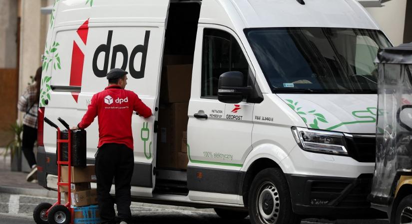 A DPD sajnálja, hogy a karácsonyi időszakban minden tizedik csomag késni fog