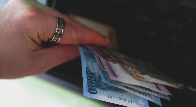 Kevesebb bankautomata lesz, mégis nyer vele ez a csongrád-csanádi falu