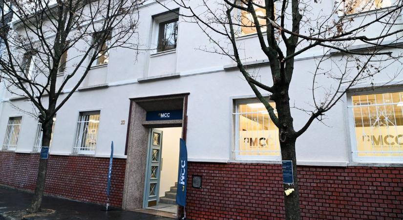 Egyedülálló szellemi műhely nyílt Szolnok szívében: átadták az MCC új képzési központját