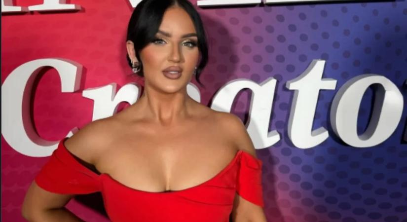 A smink-influenszer mellei kiszorítottak minden mást a képekről