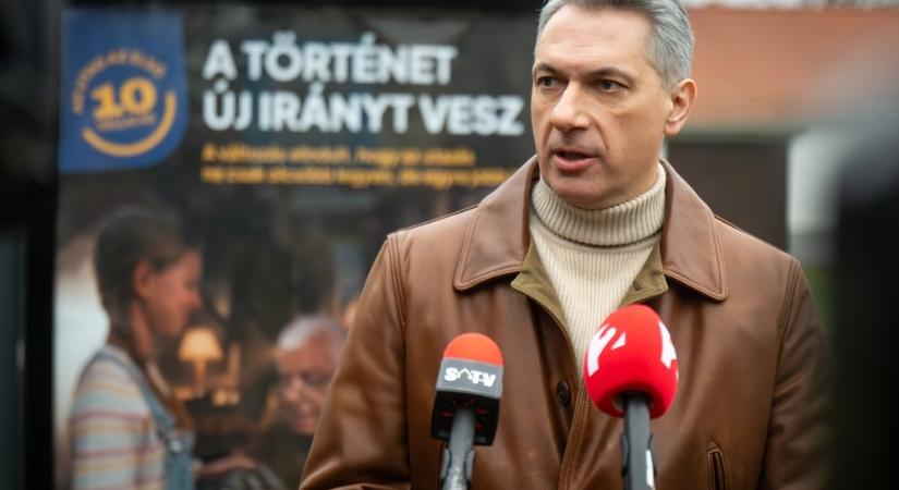 A “Nélküled” országában arról beszélt Lázár János, hogy a TISZA párt szlovák embert indít a sárvári választókerületben