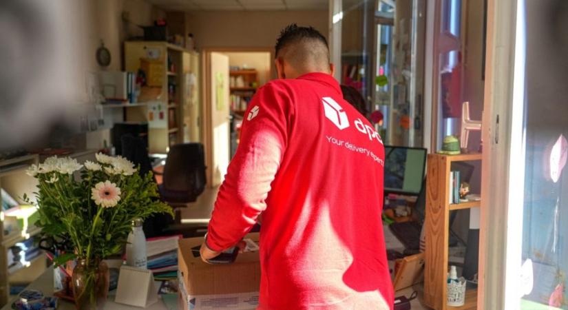 Eltűnt csomagok és elérhetetlen ügyfélszolgálat: fogyasztóvédelmi vizsgálat indul magyar csomagküldőknél