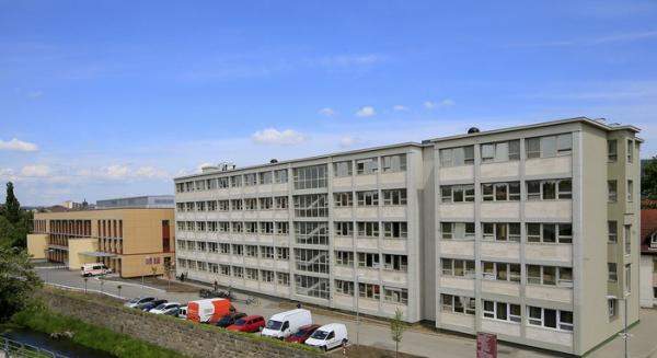 A Heves Vármegyei Markhot Ferenc Oktatókórház célja: az Észak-Magyarországi régió egyik legkiválóbb egészségügyi intézményévé válni!