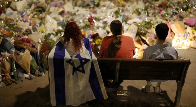 Rejtélyes Fülöp-szigeteki szál, fekete zászló az aláaknázott autóban és új hősök