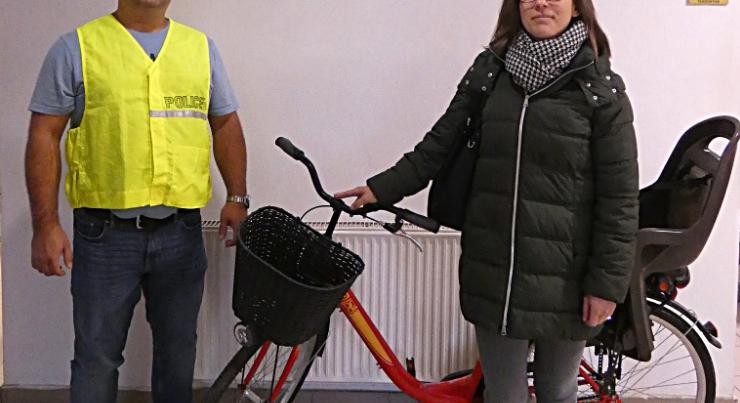 Szolgálaton kívüli rendőr fogta el a biciklitolvajokat a téglási vasútállomáson