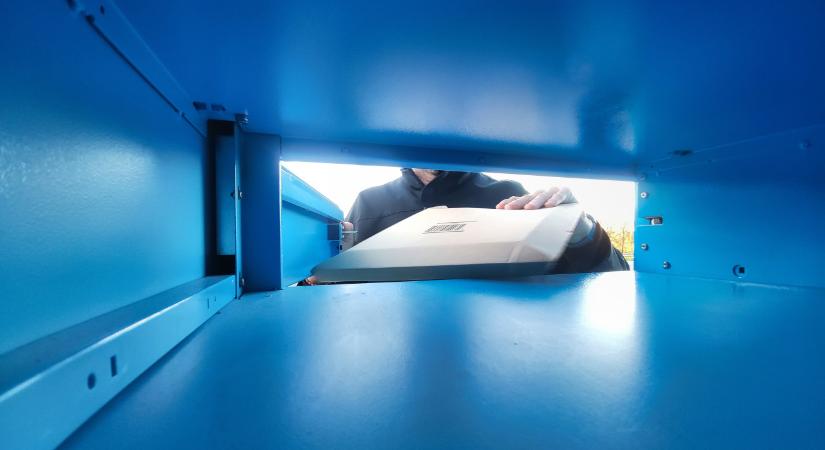 Azonnali fogyasztóvédelmi vizsgálat indult a csomagkáosz kivizsgálására