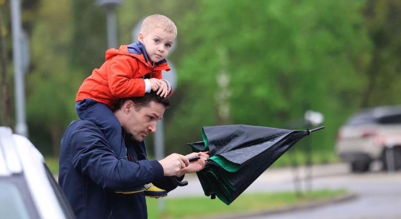 Elő az esernyőkkel, szükség lehet rájuk – mutatjuk milyen idő lesz holnap Somogyban