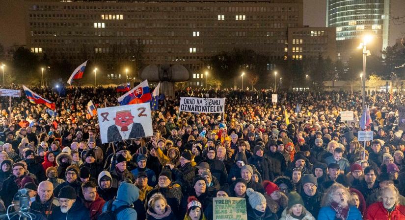 Kilenc városban tüntetnek a kormány és a maffia ellen, most a Szövetség is csatlakozott az ellenzékhez