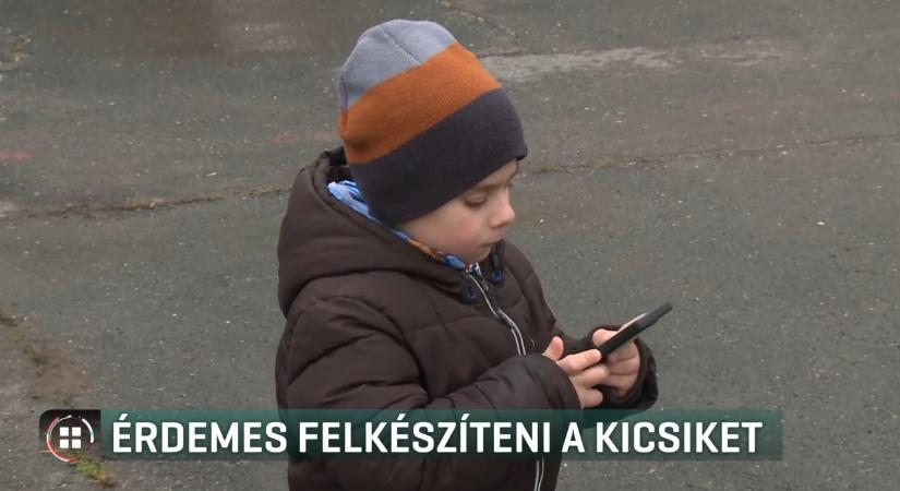 Már az óvodásokat is meg lehet tanítani, hogyan hívjanak mentőt, ha baj van