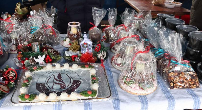 Haraklány: karácsonyi fény gyúlt a Tövisháton