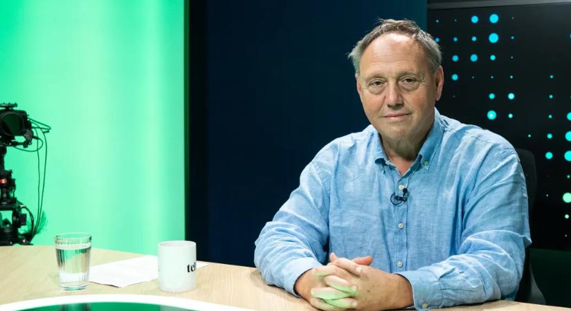 Lakatos Péter: Én abból megéltem eddig, hogy viszonylag jól számolok, írok, olvasok és beszélek