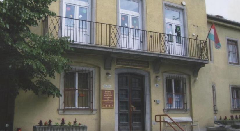 Az iskolaigazgató éveken keresztül verte az értelmileg és testileg sérült gyerekeket, mégsem kapott letöltendő büntetést