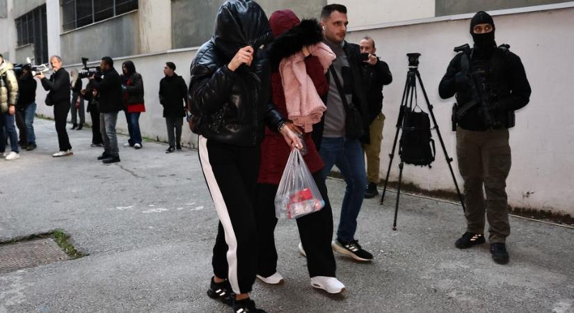 Görögországban 16 embert vádoltak meg az EU-támogatásokkal kapcsolatos csalás gyanújával