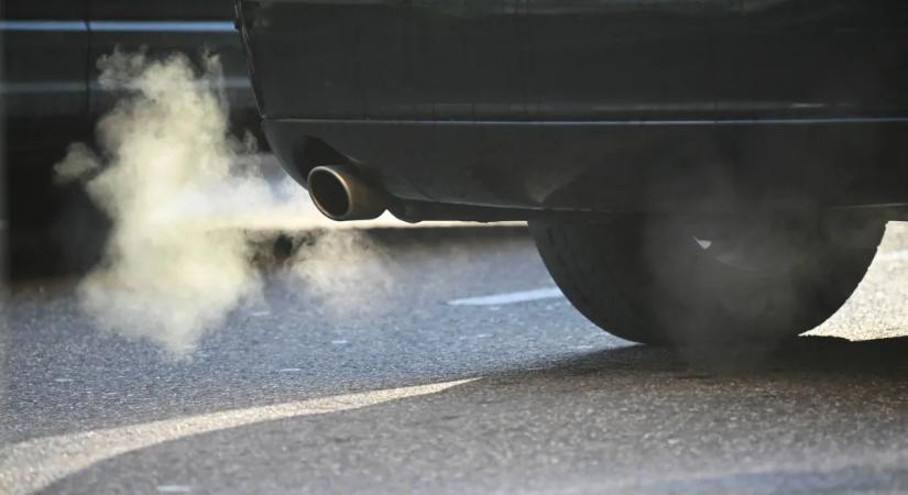 Visszacsinálná az új benzines autók 2035-ös betiltását az Európai Bizottság