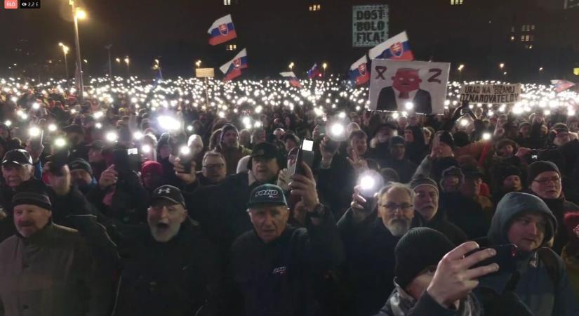 Gubík László Pozsonyban: „Büntetőjoggal védik a kollektív bűnösséget”