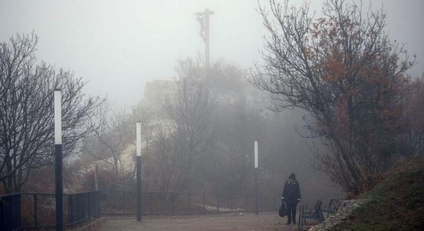 Milyen idő várható Pécsen csütörtökön – ködös reggel, hűvös délután?