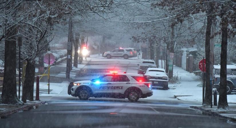 Az Egyesült Államokban őrizetbe vettek egy személyt, akinek köze lehet a Brown Egyetemen történt lövöldözéssel