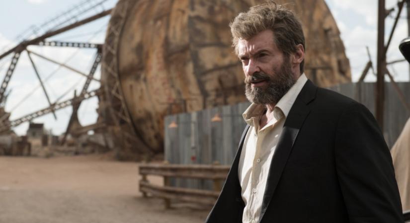 Megérkeztek az első hivatalos képek Hugh Jackman Robin Hood-filmjéből, és hát az ősz és torzonborz Jackmanre a hős szerepében alig lehet ráismerni