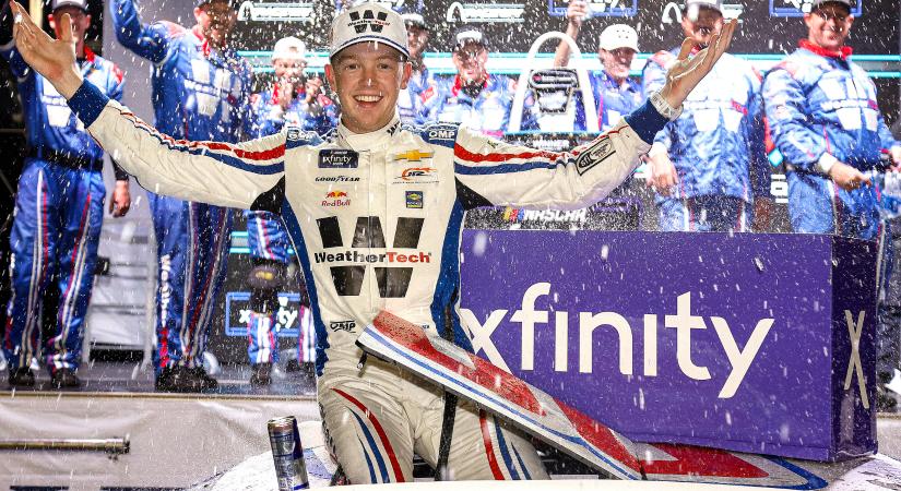 HIVATALOS: Connor Zilisch bemutatkozik a sportautózás csúcskategóriájában