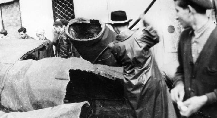 A világ legrettegettebb diktátora egy bűnbanda tagja volt: ebből éltek